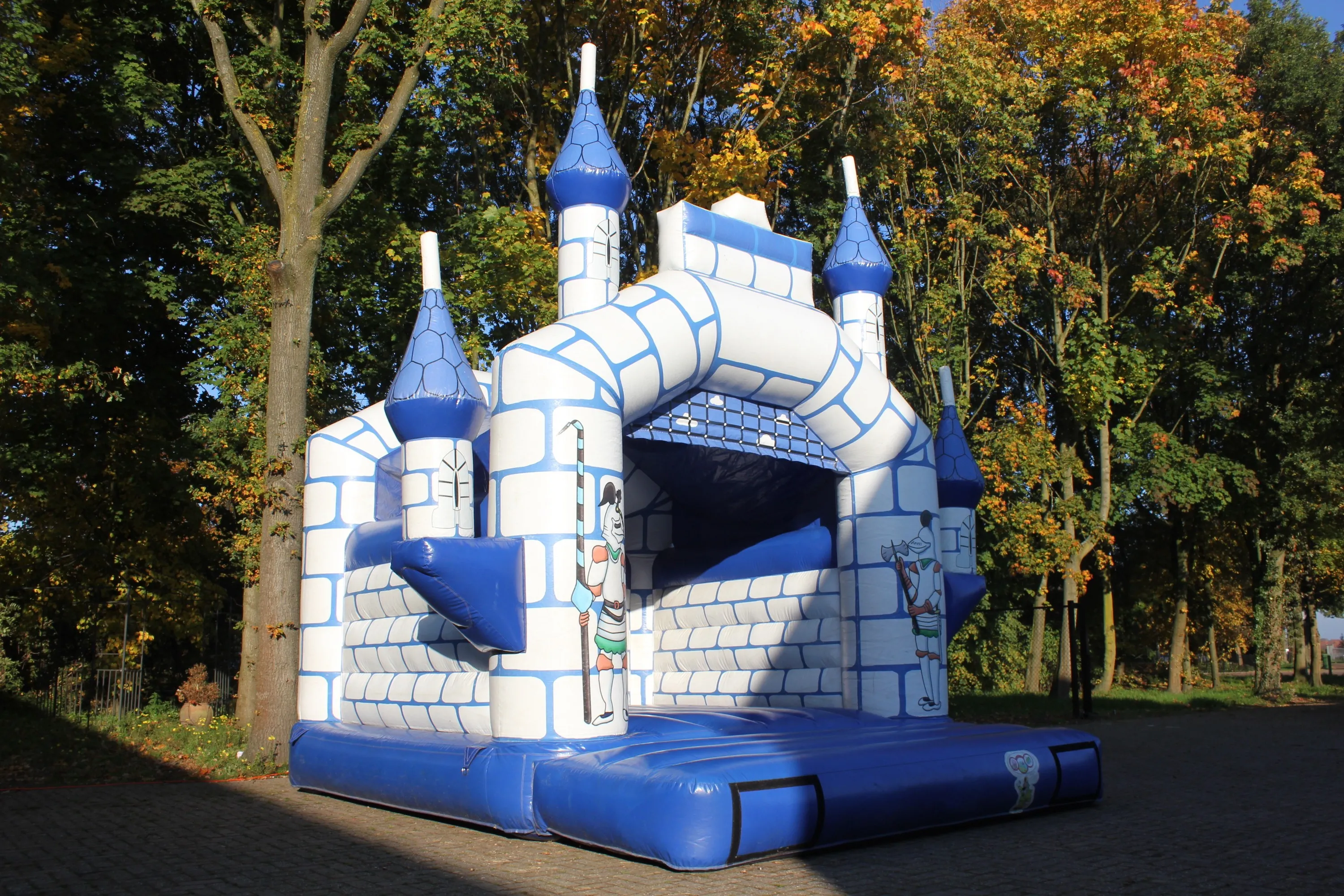 springkussen kasteel1 _1703152386.jpg